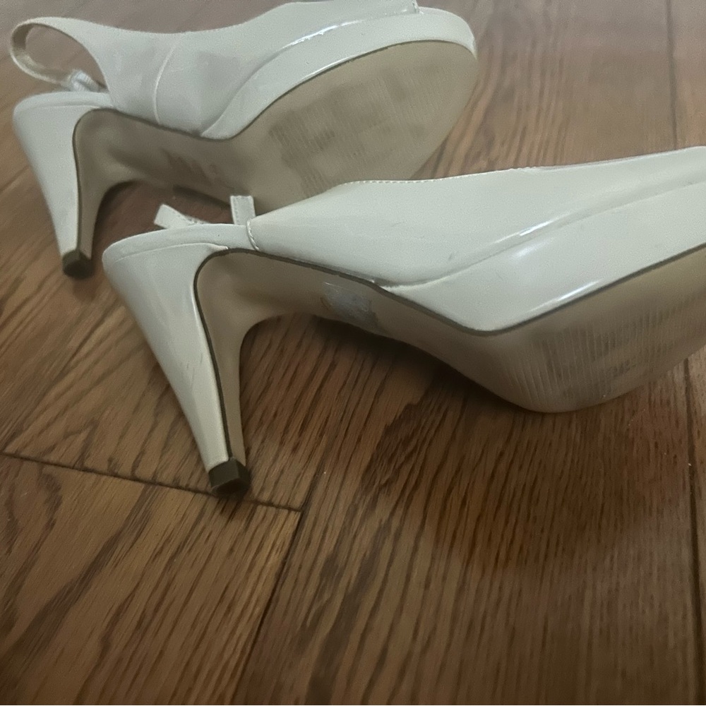 Chic Cream Slingback Heels